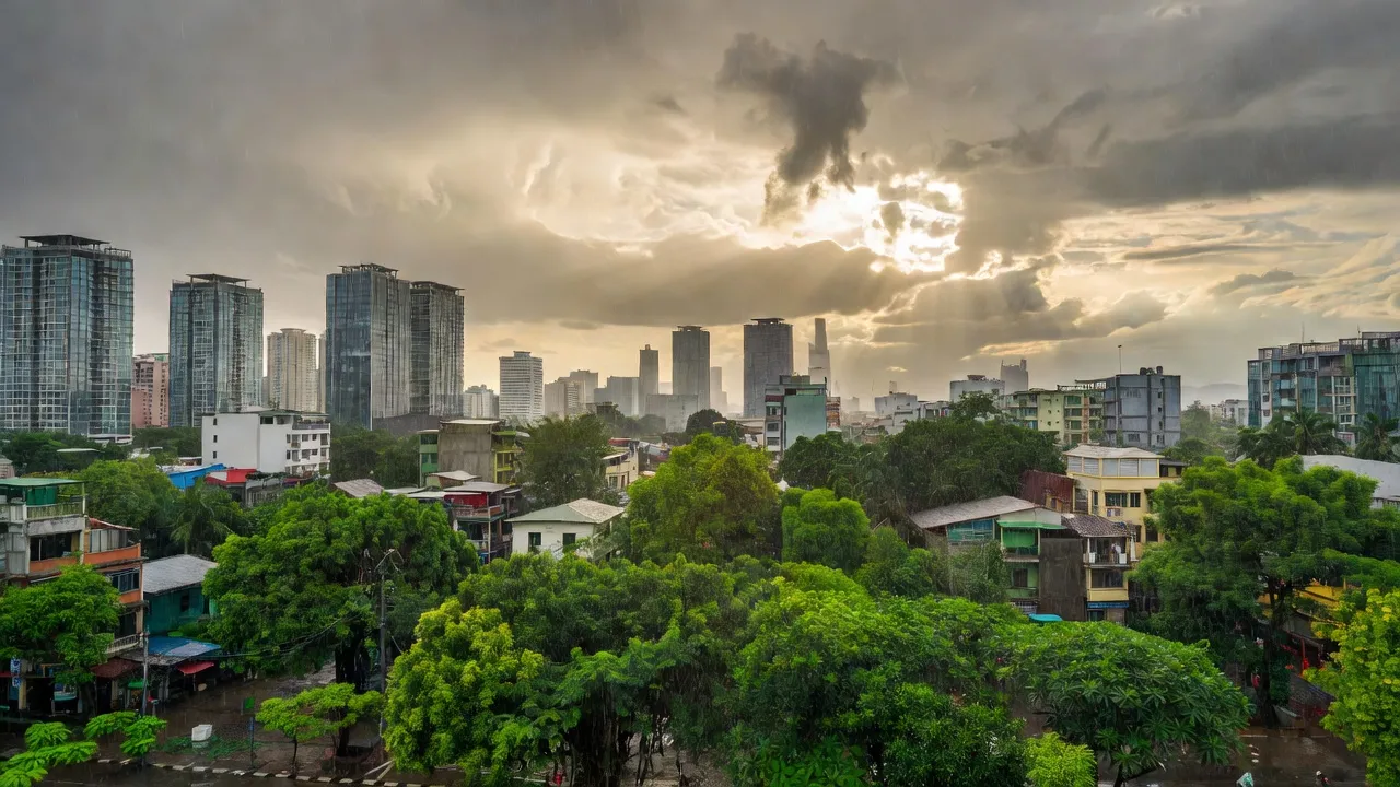 Dự báo thời tiết Hà Nội ngày mai 23/6: Mưa và Dông